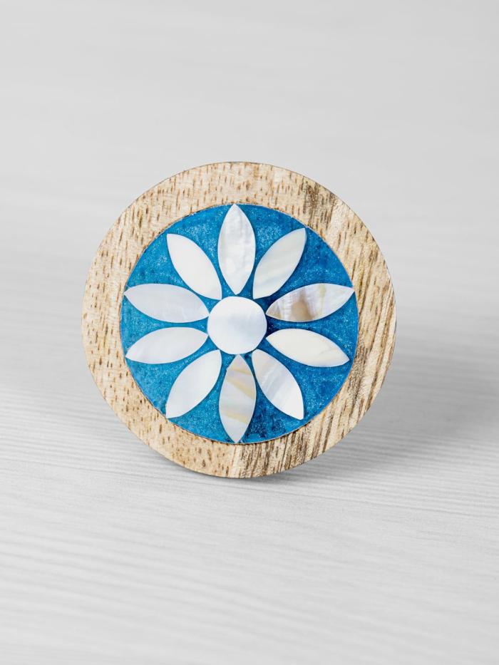 Wooden & Resin Knob | Wooden and Resin Cabinet With White Flower Cabinet Knobs Wooden & Resin Knob