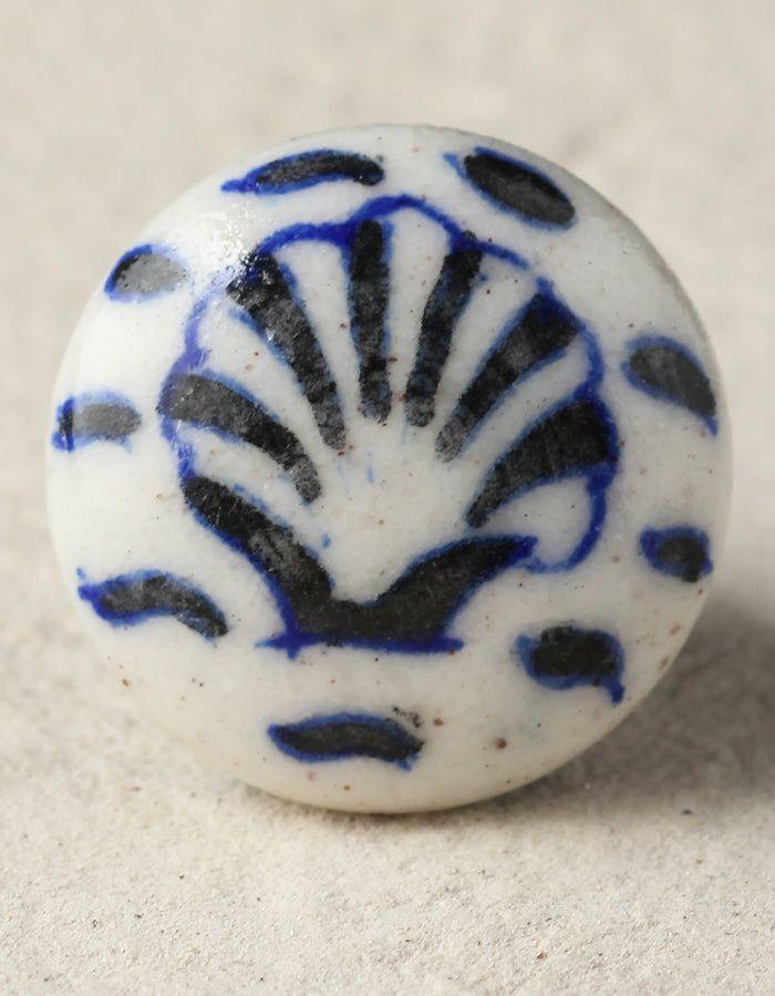 Knobco Knobs | Elegant Black Seashell On White Ceramic Blue Pottery Drawer Cabinet Knobs Knobco Knobs